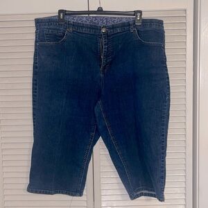 Faded Glory Capri Jeans